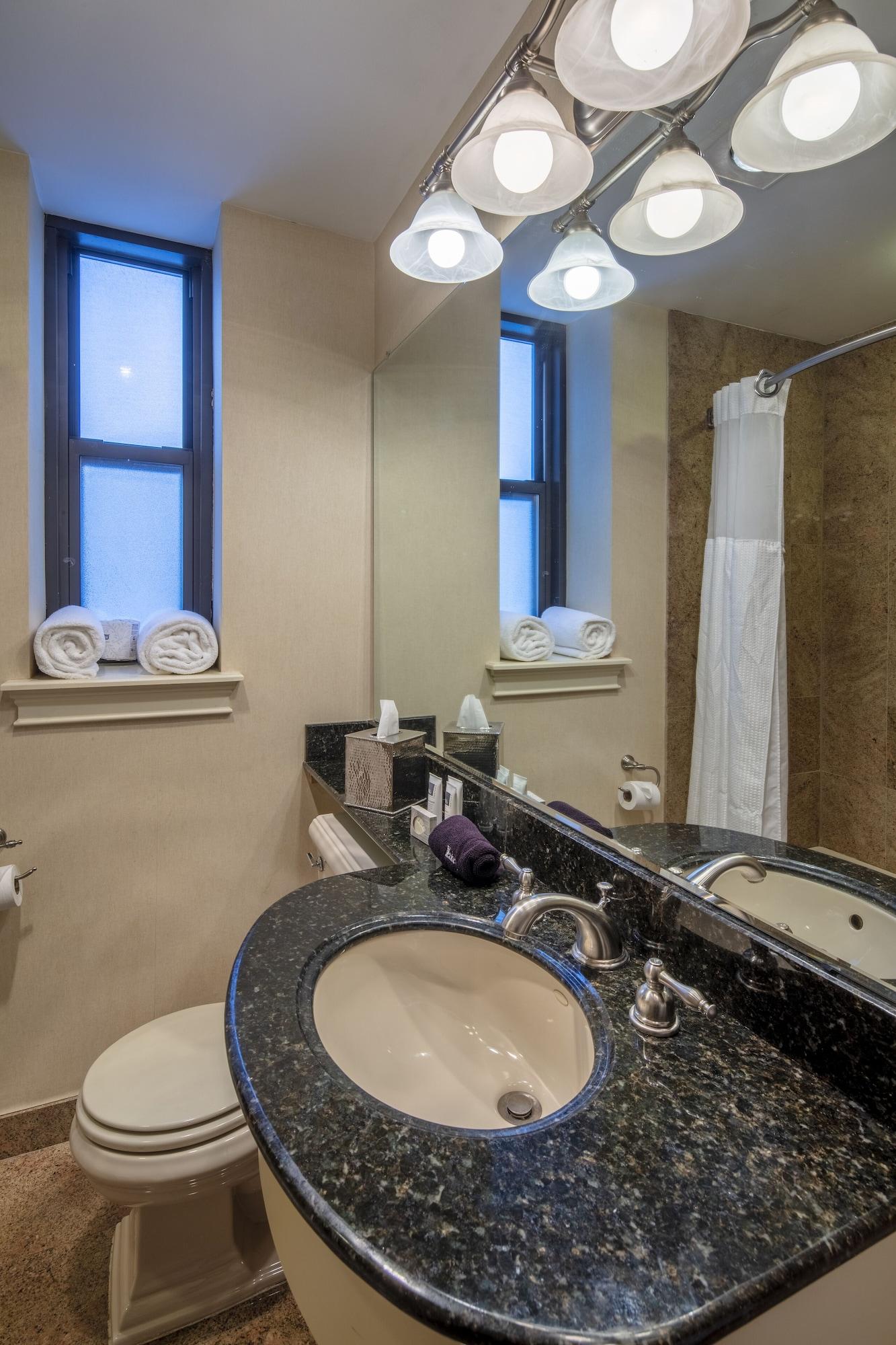 Collegian Hotel & Suites, Trademark Collection By Wyndham Syracuse Ngoại thất bức ảnh