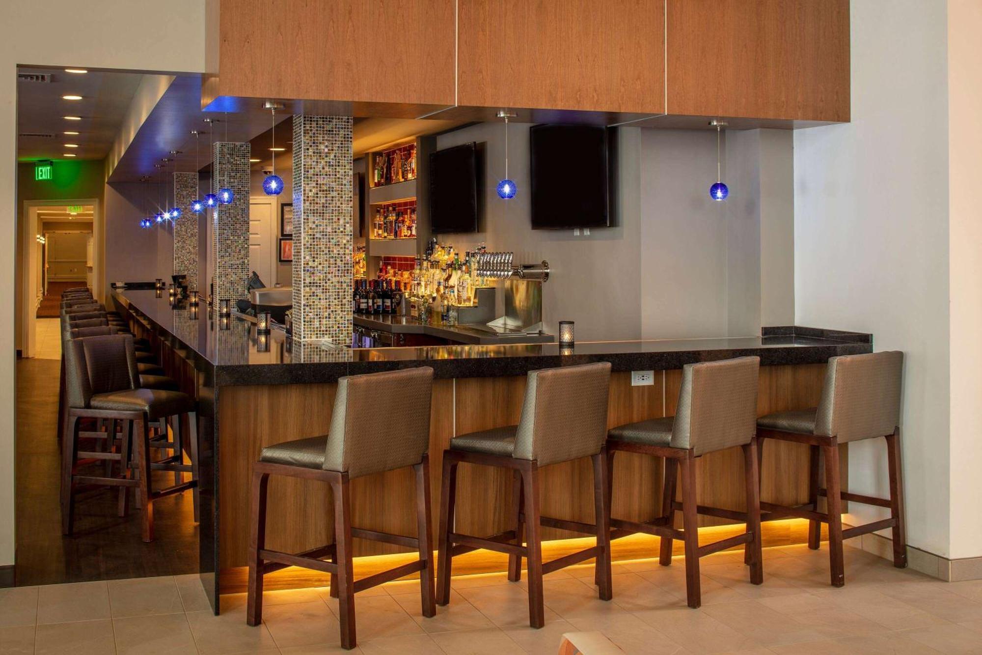 Collegian Hotel & Suites, Trademark Collection By Wyndham Syracuse Ngoại thất bức ảnh