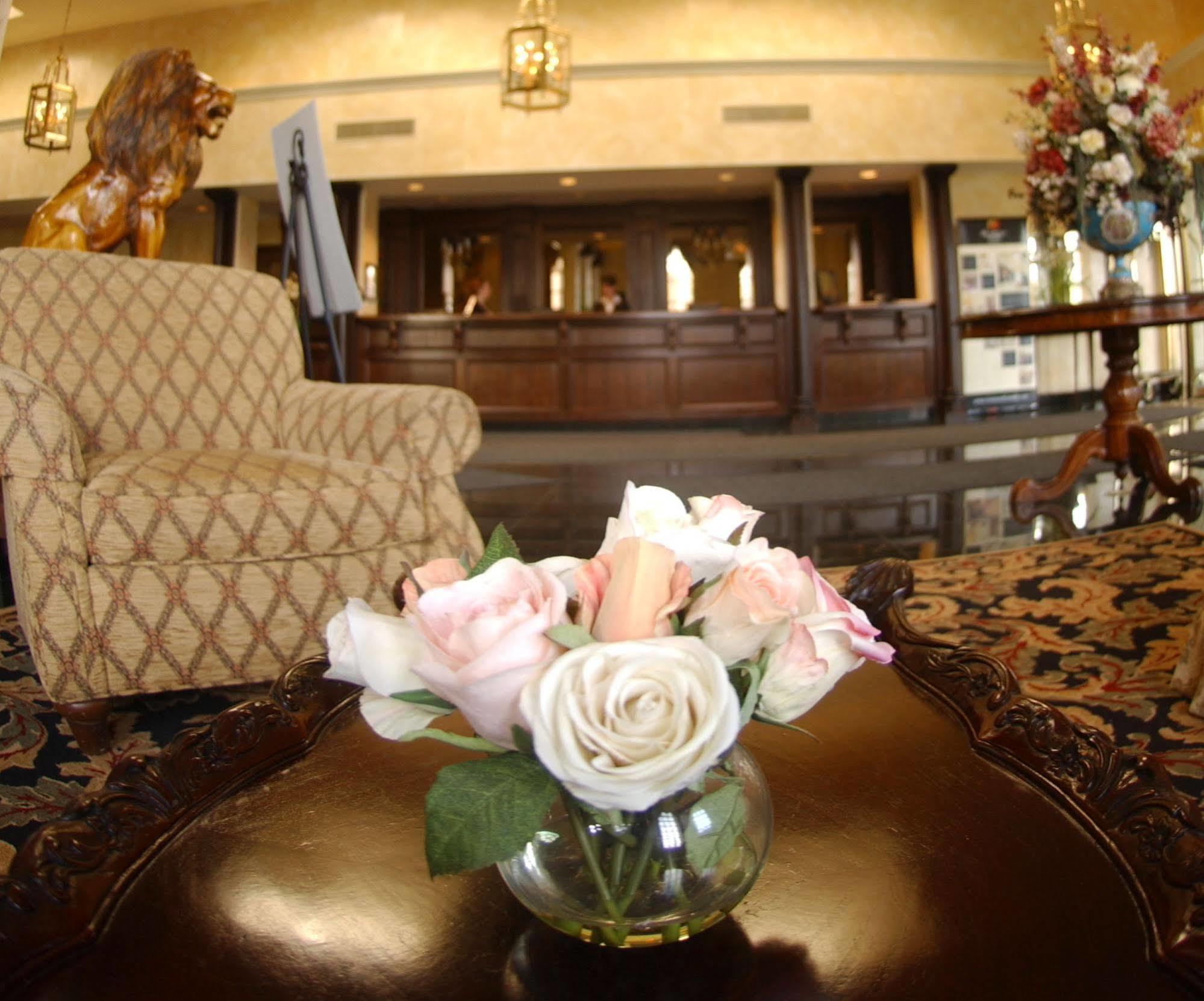 Collegian Hotel & Suites, Trademark Collection By Wyndham Syracuse Ngoại thất bức ảnh